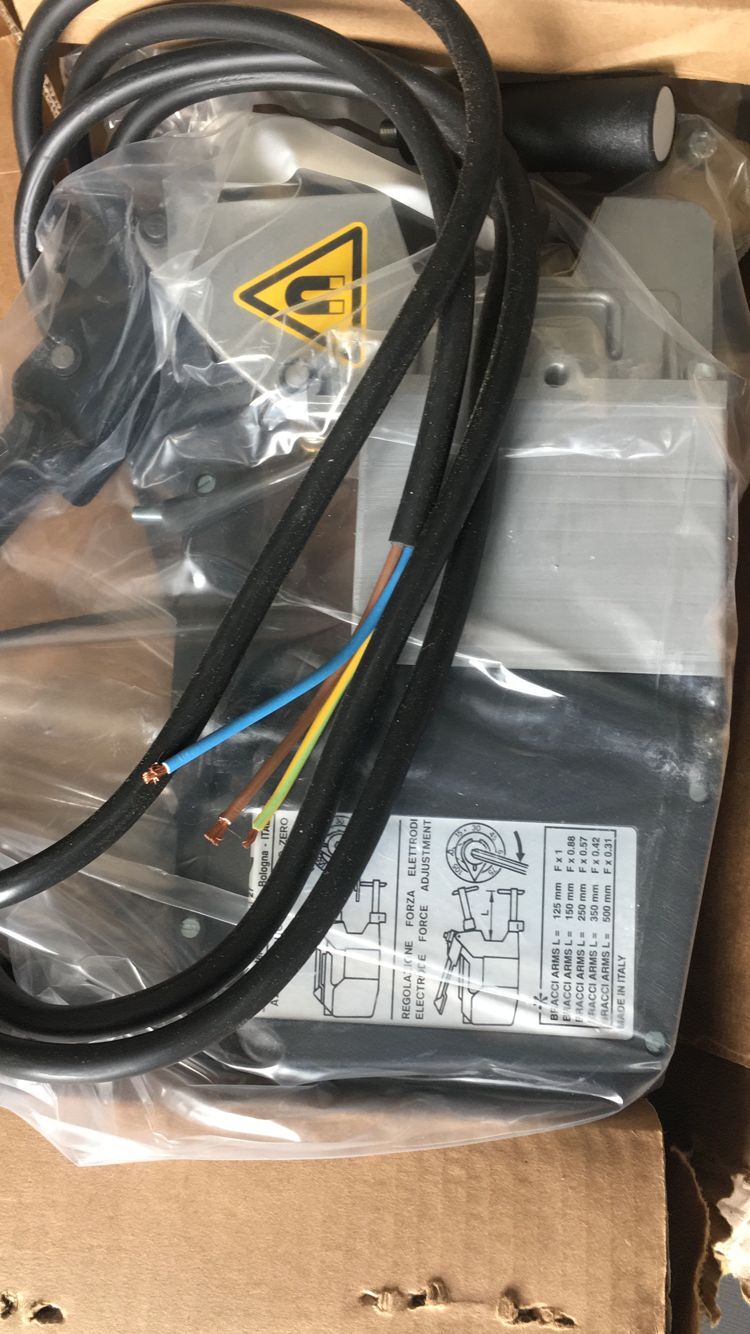  TECNA點(diǎn)焊槍、TECNA點(diǎn)焊機(jī)、TECNA焊機(jī)